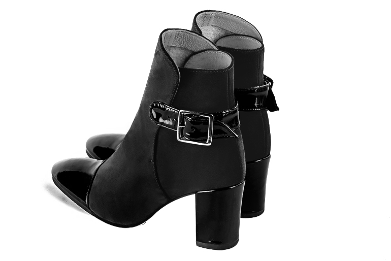 Gloss black women's ankle boots with buckles at the back. Round toe. Medium block heels. Rear view - Florence KOOIJMAN
